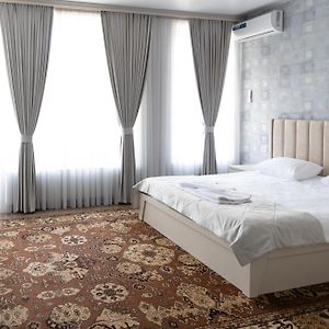 Gladzor Hotel